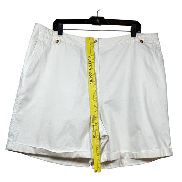 Lauren Ralph Lauren 100% Cotton Shorts, White with Gold Button Detail, Size 20W - Picture 5 of 7